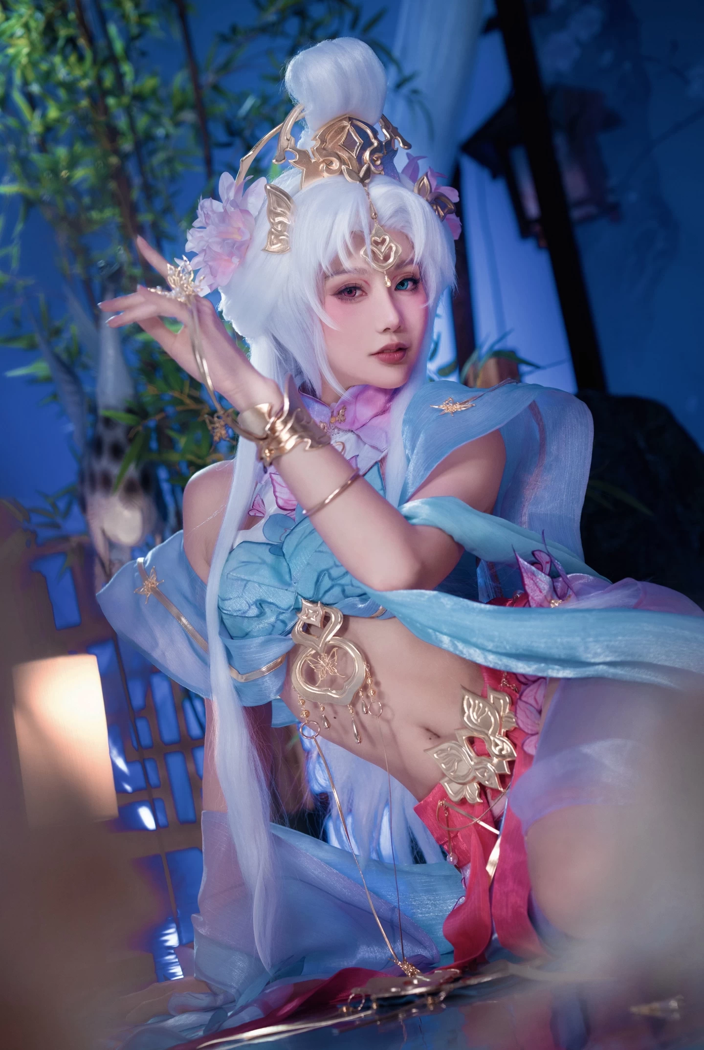 【cos美图】动漫Coser@如月灰《三国志幻想大陆》明幽貂蝉