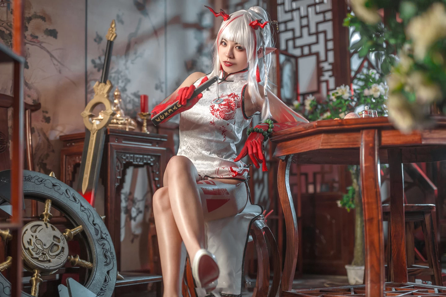 Cos美图-动漫Coser@冉冉不甜v《明日方舟》乐逍遥·年