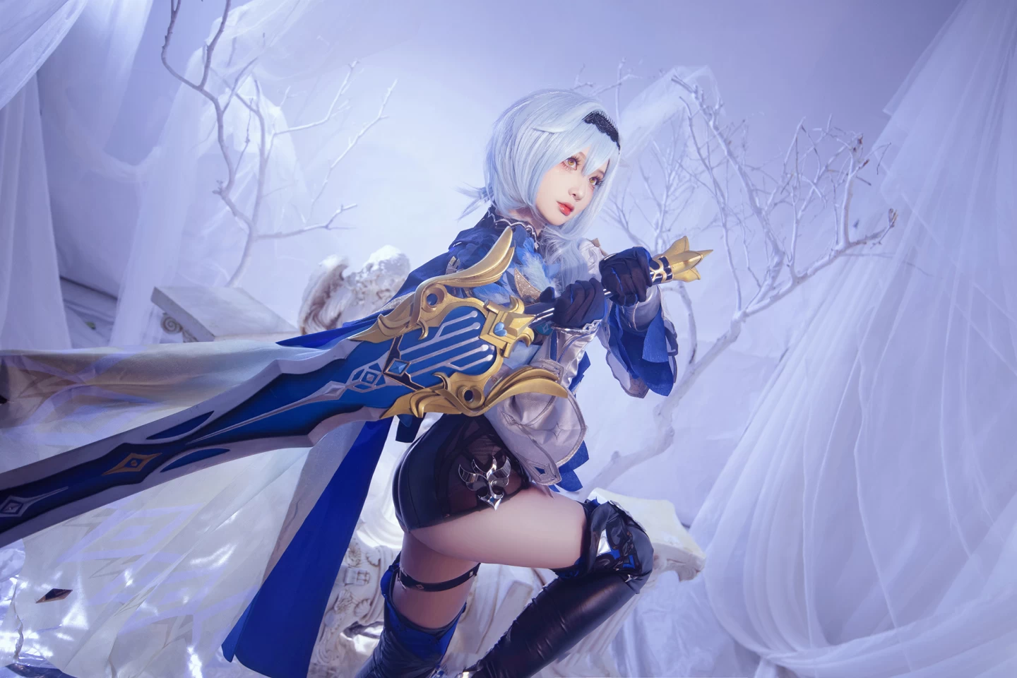 Cos美图-动漫Coser@凌凌子《原神 》 优菈 劳伦斯