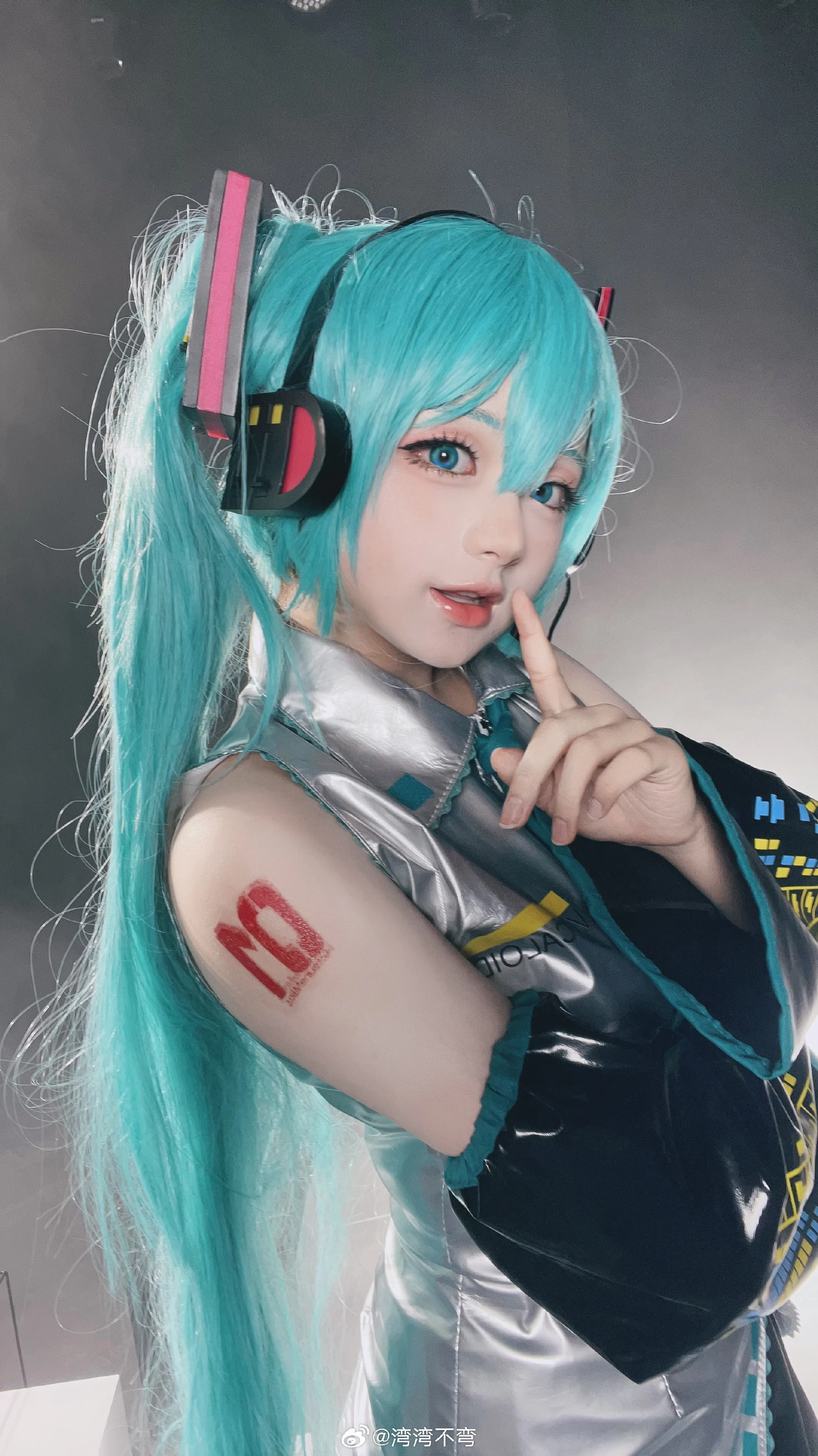 cosplay 初音未来 世界第一公主殿下💚💙🩵 ​​​@湾湾不弯