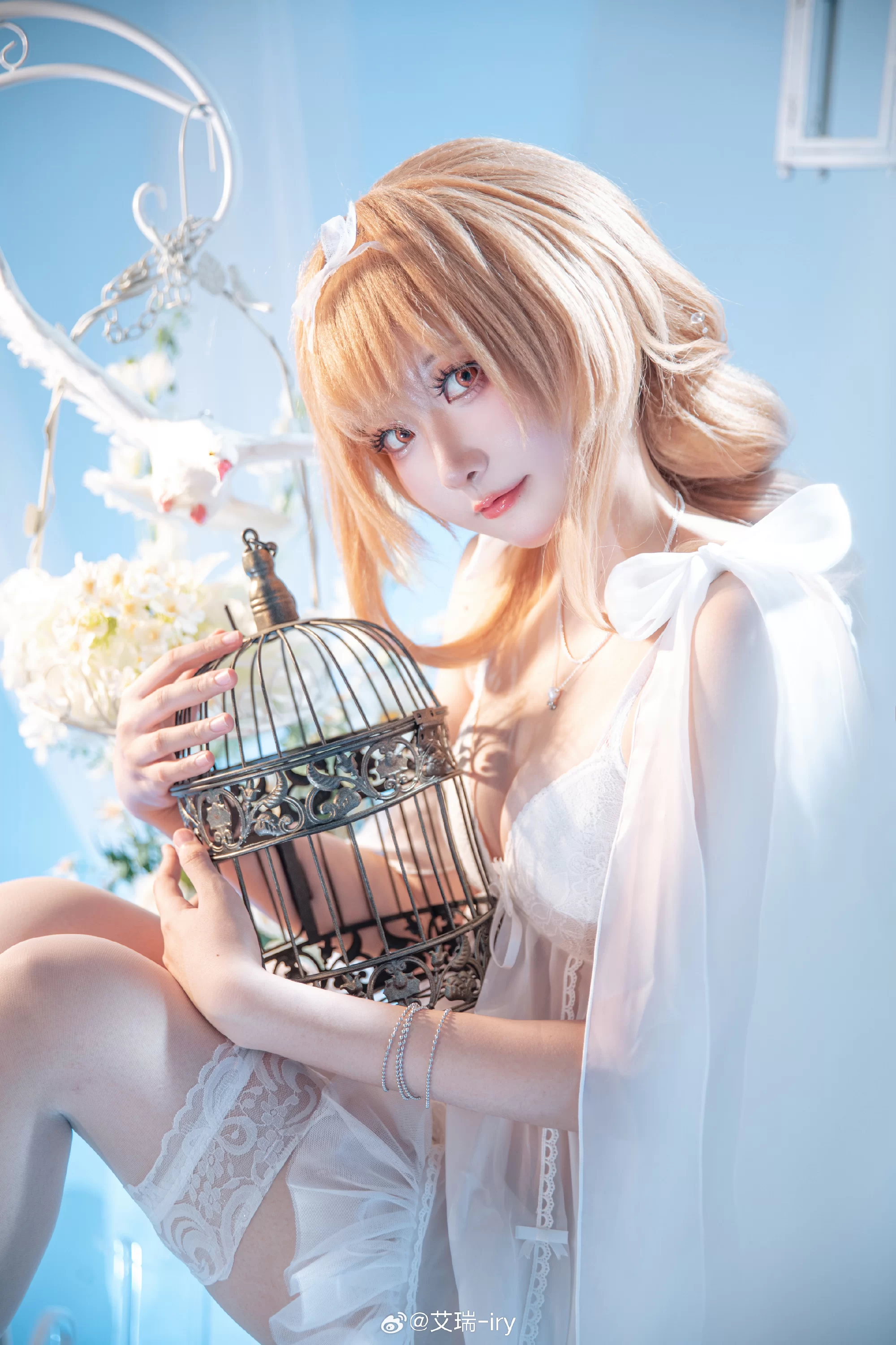 COSPLAY 渴望触碰天空的金丝雀，被困于名为“家族”的华丽牢笼中🕊️ 无期迷途 ■MBCC-S-193艾瑞尔 笼中鸟@艾瑞-iry