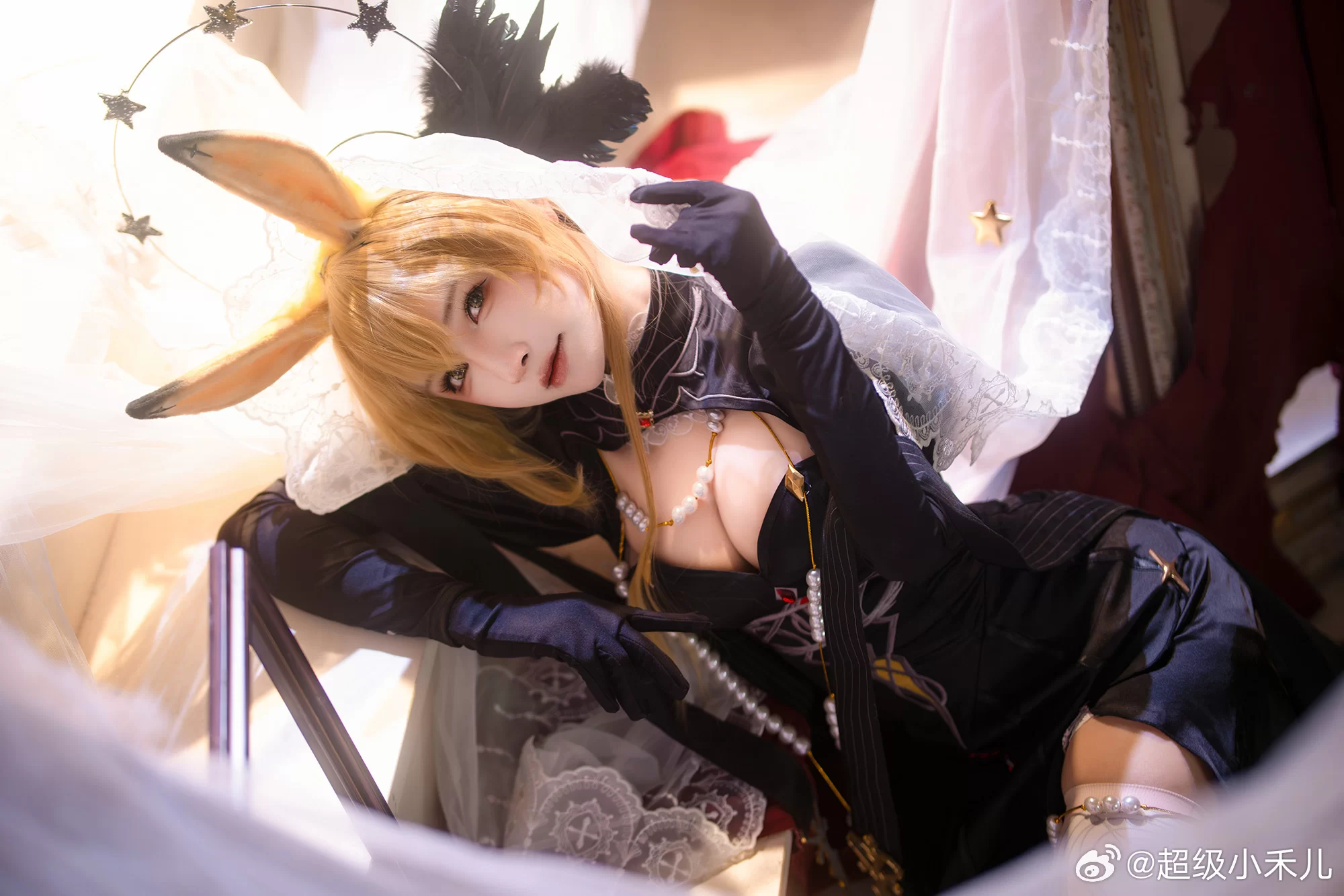 COSPLAY 博士，你盯着我看了多久了？是发现了什么有趣的谜题吗？ 明日方舟 莱茵生命@超级小禾儿