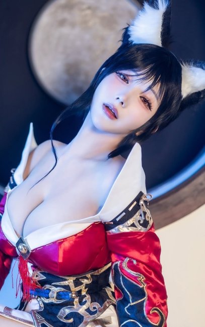 《星刃》新体模尹雪花COS美图 丰满身材谁顶得住